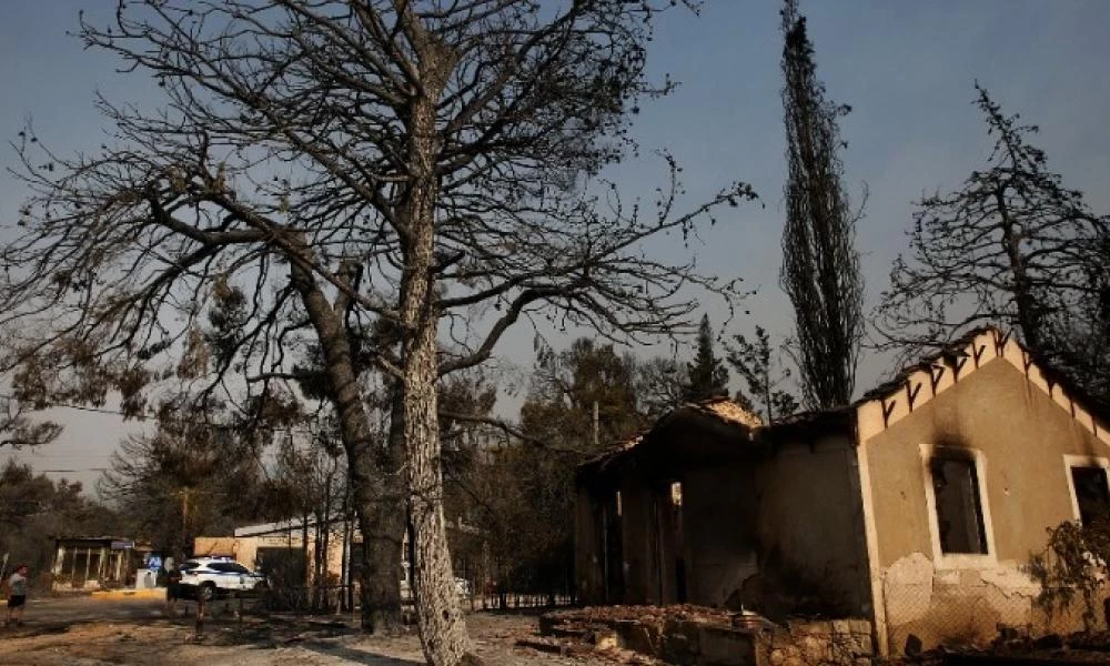 Φωτιές: Με βίντεο από drones ψάχνουν τον «εμπρηστή της Βαρυμπόμπης»